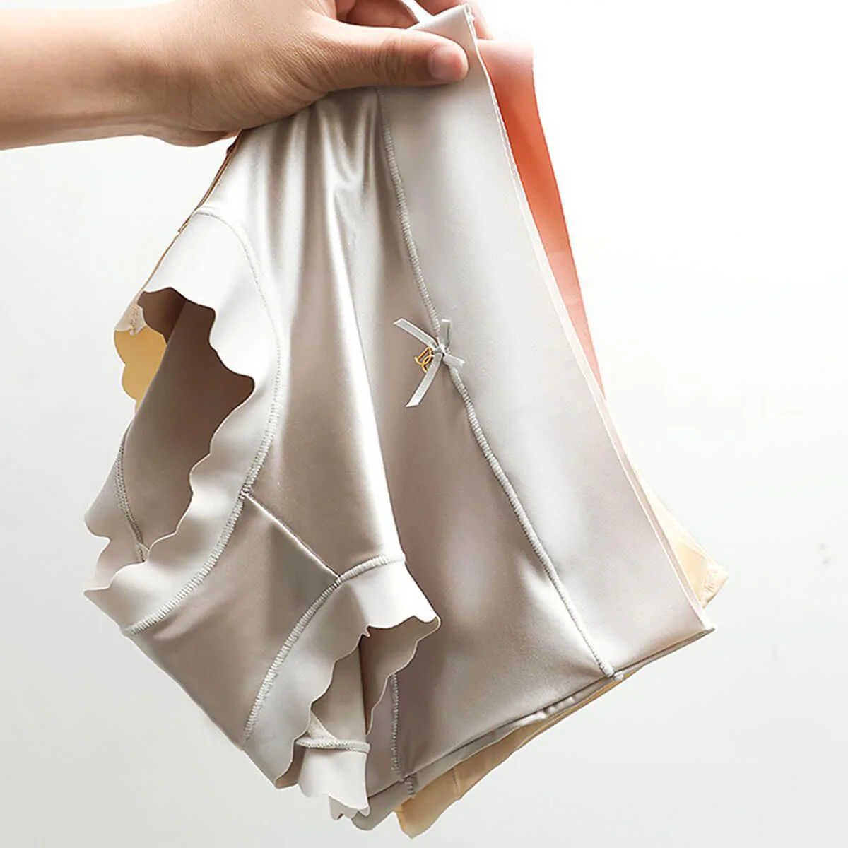 Naadloze Satijnen Dames Slips - Image 3