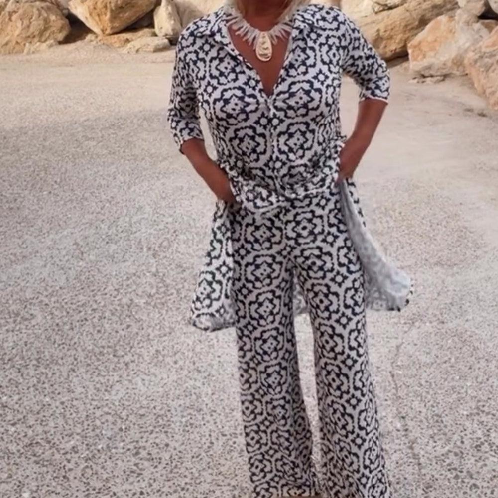 RetroChic™ | Vintage tweedelige damesoutfit met revers en knoopjes - Image 3